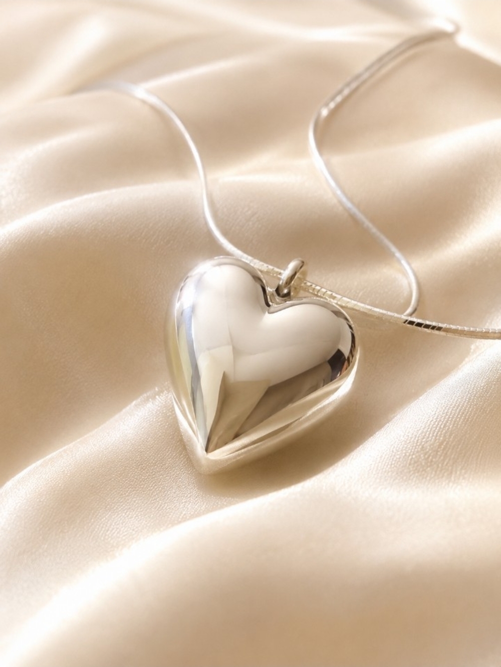 Silver Heart Pendant Necklace